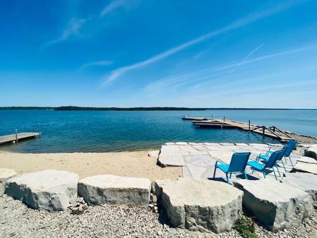 Tamarac Island Motel Stokes Bay Esterno foto