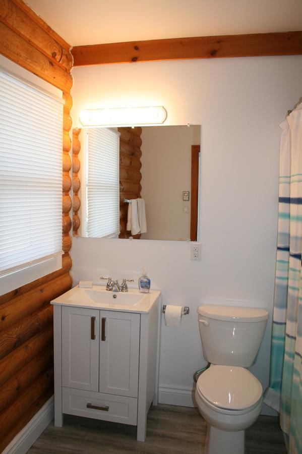 Tamarac Island Motel Stokes Bay Esterno foto